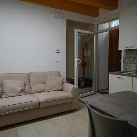 I Due Leoni * Λ' Άκουιλα