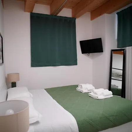 I Due Leoni LʼAquila